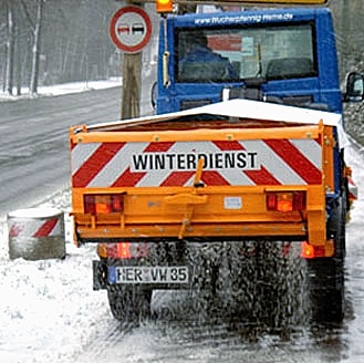 Tsatsis und Wucherpfenning - Leistungen - Gebäudedienste - Winterdienst